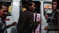 Memasuki H-10 Idul Fitri, arus mudik di Terminal Bus Tanjung Priok mulai ramai.