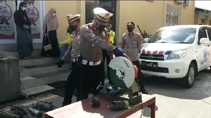 Pemusnahan knalpot bising di Polres Sidrap