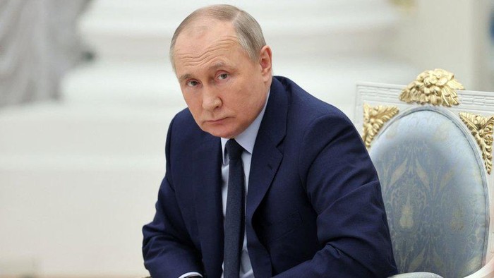 Perang Ukraina: Uni Eropa minta warganya kerja dari rumah demi kalahkan Putin