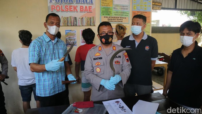 Polisi ungkap kasus tentang pengeroyokan di Mapolsek Bae, Kudus, Jumat (22/4/2022).