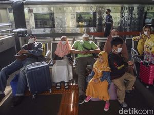 Syarat Mudik Naik Kereta buat yang Sudah Vaksin Hingga Anak Kecil, Lengkap!