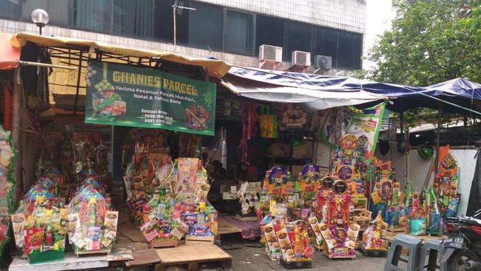 Pusat Parcel di Cikini