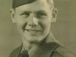 Rayakan Pernikahan ke 70, Foto-foto Pasangan Ini Bikin Hati Adem