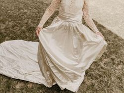 Rayakan Pernikahan ke 70, Foto-foto Pasangan Ini Bikin Hati Adem