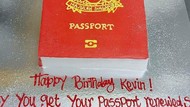 Mirip Aslinya! Bakery Ini Jual Kue Bentuk Paspor Singapura