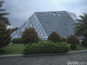 Deretan Masjid Unik di Rest Area Tol Trans Jawa