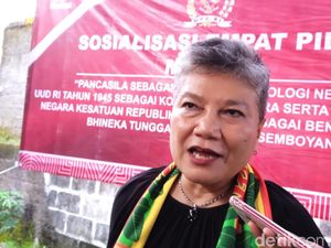 Cerita Ribka Tjiptaning, Pengamen yang Jadi Anggota  DPR RI