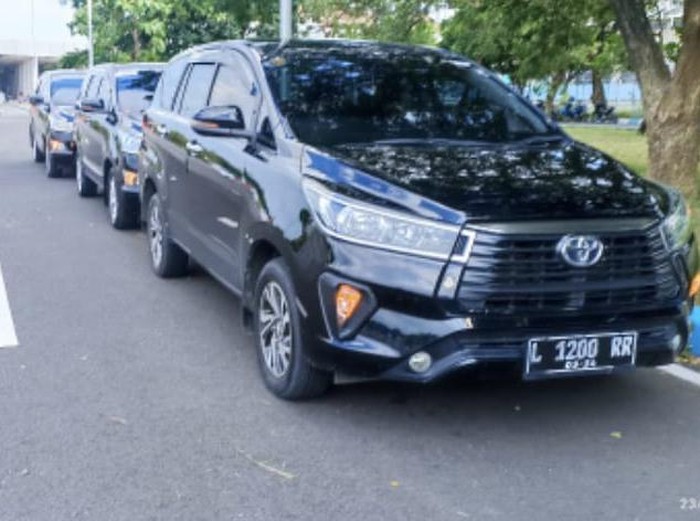 sewa mobil