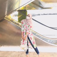 Selain mengurangi porsi makan, Putri juga melakukan jogging ringan. Saat itu setelah bulan puasa atau Ramadan berakhir, berat badan Putri turun 10 kg. Wanita yang berusia 20 tahun ini melanjutkan program diet dan mengonsumsi kentang rebus untuk asupan karbohidrat. Tanpa makan malam, hingga kini dia pun sudah jarang mengemil. Proses diet yang Putri jalanin hingga berhasil, selama satu tahun dari 79 kg ke 65 kg di tahun 2020. Sekarang berat badan Putri 60 kg. Di tahun 2021 Putri coba dengan gym, jelas Putri. Foto: Dok. pribadi @Putri Cahaya Keumala.