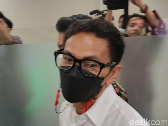 Yosi Project Pop penuhi panggilan Bareskrim Polri