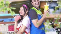 Sudah banyak sinetron dan FTV yang dibintangi Adinda Azani. Salah satunya bertema makanan di mana ia diceritakan berjualan sop buah. Foto: Instagram adindaazanilover