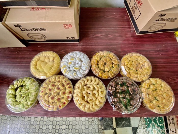 Dewi Cake Dewi Cake, Industri Kue Kering di Tangerang