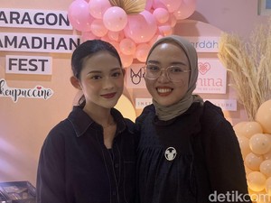 MUA Bandung Tika Kusnaedi Bagikan Tips Makeup Anti Crack