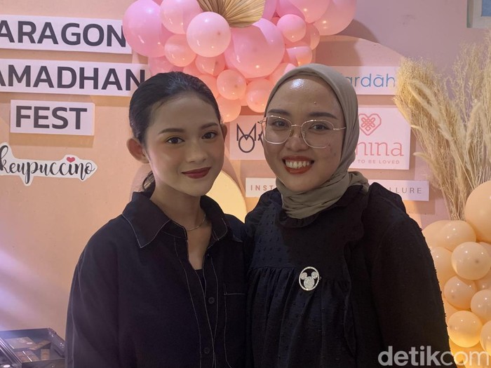 Hasil riasan Tika Kusnaedi saat demo makeup.