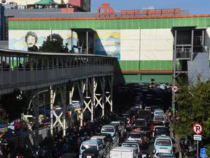 Penampakan Macet di Kawasan Pasar Tanah Abang Tadi Sore