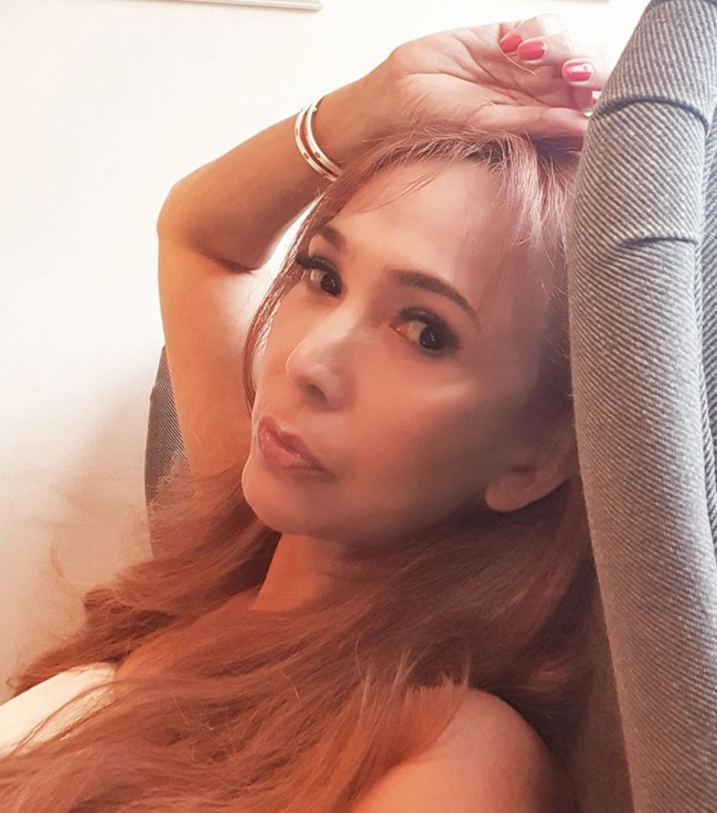 Segala usaha pengobatan yang telah dijalani wanita 52 tahun itu untungnya berakhir manis. Kini Kiki pun mengumumkan bahwa dirinya telah berhasil sembuh. Mengucap syukur kesembuhan yang terjadi.....Segala perkara dapat ku tanggung di dalam dia yang memberi kekuatan kepadaku, tulis Kiki di Instagram. Foto: Instagram/@qq_fatmala