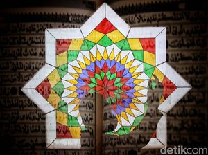 5 Amalan Malam Nuzulul Quran: Membaca Al-Quran hingga Berdoa