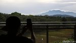 Menikmati Keindahan 5 Gunung di Rest Area Pendopo