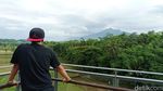 Menikmati Keindahan 5 Gunung di Rest Area Pendopo