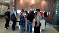 Penggeledahan di kantor PT Incasi Raya di Padang (Foto: dok. Kejagung)
