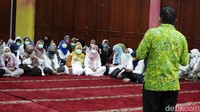 Santunan dan bantuan paket sembako ini merupakan wujud kepedulian terhadap sesama.