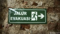 Rest Area Heritage KM 260 B Banjaratma menjadi destinasi favorit pemudik dari Jawa Tengah menuju Jakarta. Betapa tidak, rest area ini punya kekhasan berupa bangunan pabrik gula bekas Belanda namun di dalamnya terkesan modern dan bikin nyaman.