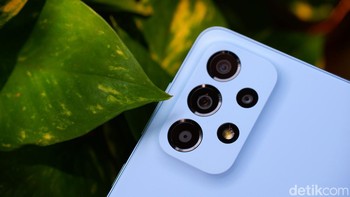 Komposisinya terdiri dari kamera utama 48 MP+ OIS, ultra-wide 8 MP, depth 2 MP dan makro 5 MP. Untuk kamera selfienya berukuran 13 MP. Foto: Adi Fida Rahman/detikINET