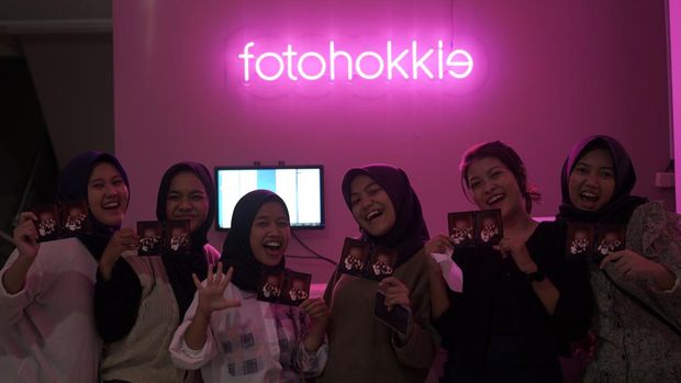 Self photo di Fotohokkie yang sedang diminati di Bandung.