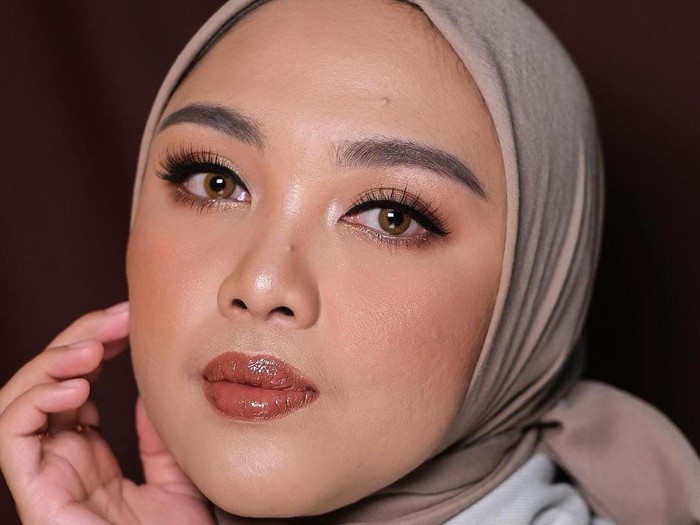 Tika Kusnaedi, salah satu MUA tenar di Kota Bandung.
