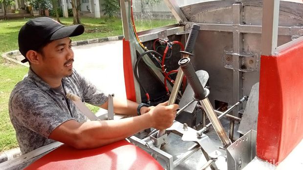 Uji bergerak darat pesawat Haerul di Unhas
