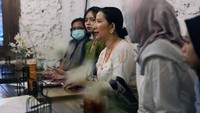 Kita apresiasi pengesahan UU TPKS beberapa waktu lalu. Kita bisa menghela nafas panjang untuk sementara, karena awal perjuangan sudah dimenangkan. Tinggal perjuangan berikutnya adalah mengawal implementasi UU dimaksud, dan tentu butuh perjuangan yang kuat, kata Nury Sybli, penggagas acara Sapawastra untuk Kartini, Sabtu (23/4/2022).