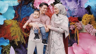 Potret 10 Keluarga Artis Pakai Baju Kembaran, Bisa Jadi Inspirasi Gaya Lebaran