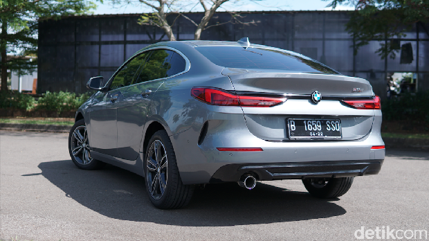 BMW 218i Gran Coupe Sport BMW 218i Gran Coupe Sport