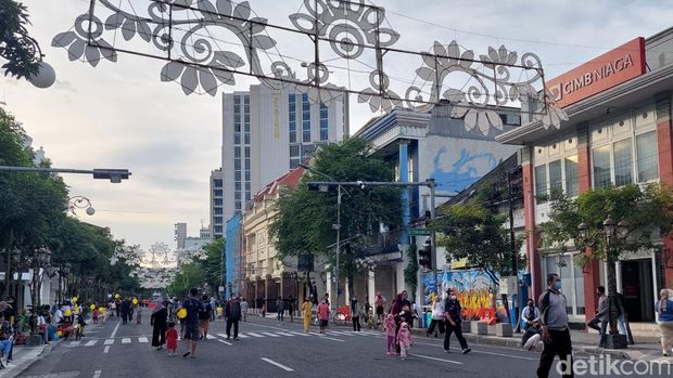CFD terakhir selama Ramadan di Jalan Tunjungan Surabaya