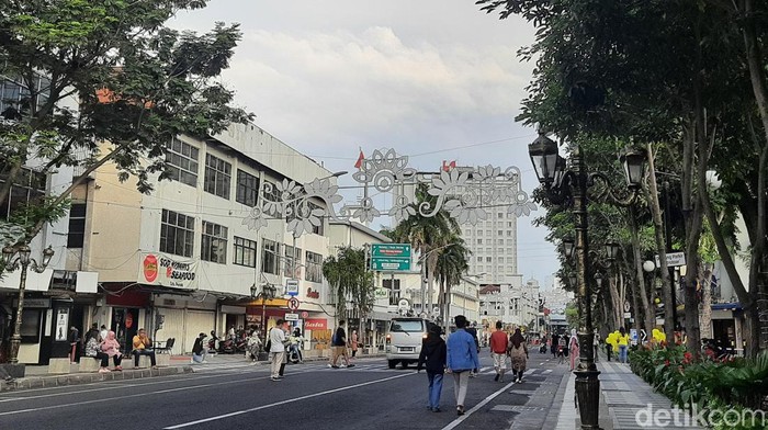 CFD terakhir selama Ramadan di Jalan Tunjungan Surabaya
