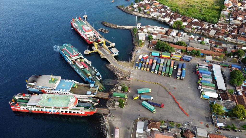 Jelang Pembatasan Angkutan Barang, Begini Kondisi Pelabuhan Ketapang