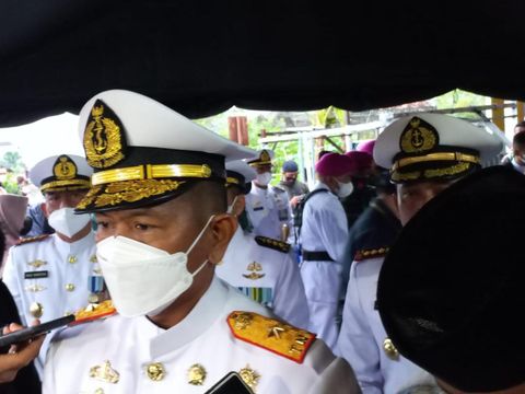 jenazah Pratu Marinir Dwi Miftahul Ahyar tiba di lamongan