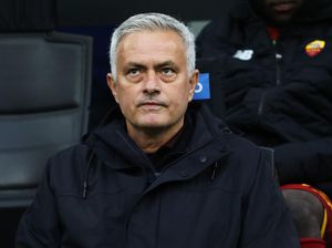 Mourinho Turut Berduka atas Wafatnya Ratu Elizabeth II