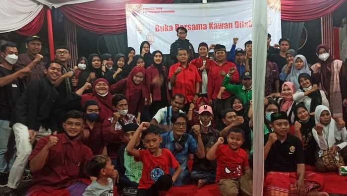 Komunitas Juang Borong Takjil UMKM-Ajak Difabel Banyuwangi Buka Puasa