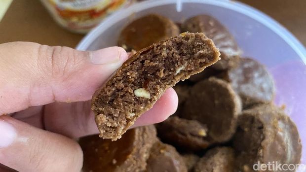 Kue Kacang Mak Enak Kue Kacang Mak Enak Asli Jember