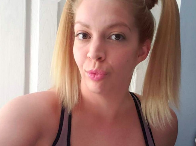 Lilly adalah bintang OnlyFans yang membagikan konten eksplisit di platform-nya itu. Foto: dok. Instagram