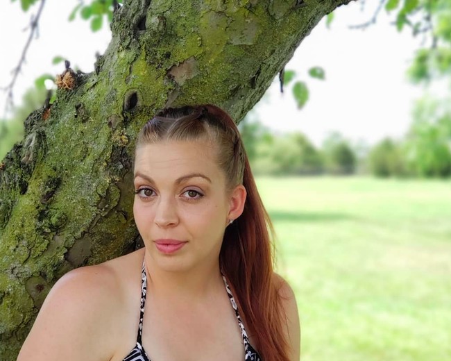 Model dewasa bernama Lilly Summers menggunakan akun media sosialnya untuk membela Ukraina atas invasi Rusia. Foto: dok. Instagram