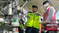 Pemeriksaan ditujukan untuk melihat kesiapan bandara menerima penumpang yang akan pulang mudik ke kampung halaman.