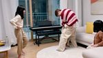 Onew SHINee Main ke Rumah Kimbab Family, Netizen: Lho Anaknya Nambah?