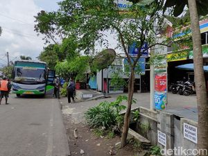 Alasan Klise Sang Sopir Tak Sengaja Lecehkan Perempuan di Terminal Arjosari