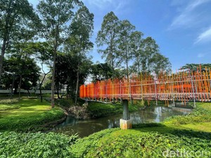 Tebet Eco Park dan 5 Taman Ini Ada Perpustakaan Mini, Main Yuk!