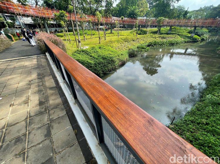 Wajah Baru Tebet Eco Park yang Resmi Dibuka untuk Umum