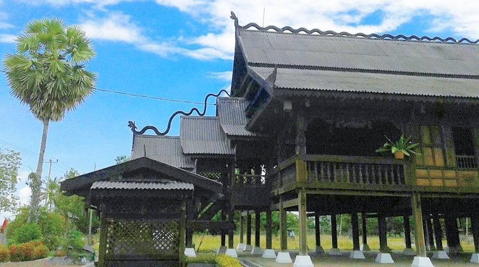 Rumah Adat Sao Mario Kabupaten Soppeng, Sulsel.