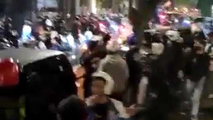 Tangkapan layar video penganiayaan viral.