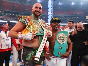 Tinju Kelas Berat WBC: Tyson Fury Menang TKO atas Dillian Whyte!